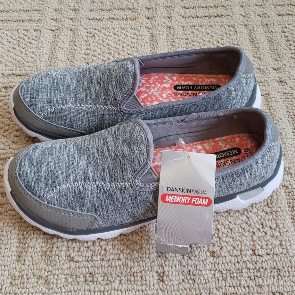 Danksin memory foam slipon tennis shoe gray sz 6.5